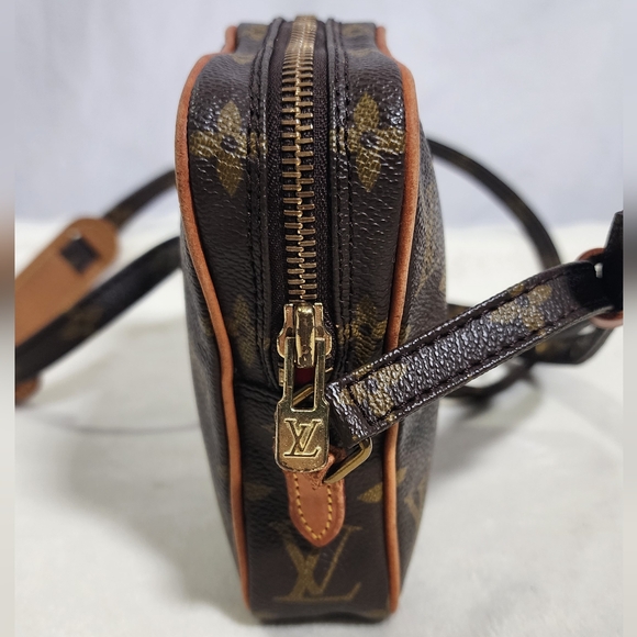 Louis Vuitton Danube MINI. Minor dryness & discolor on vachetta. - Picture 4 of 12